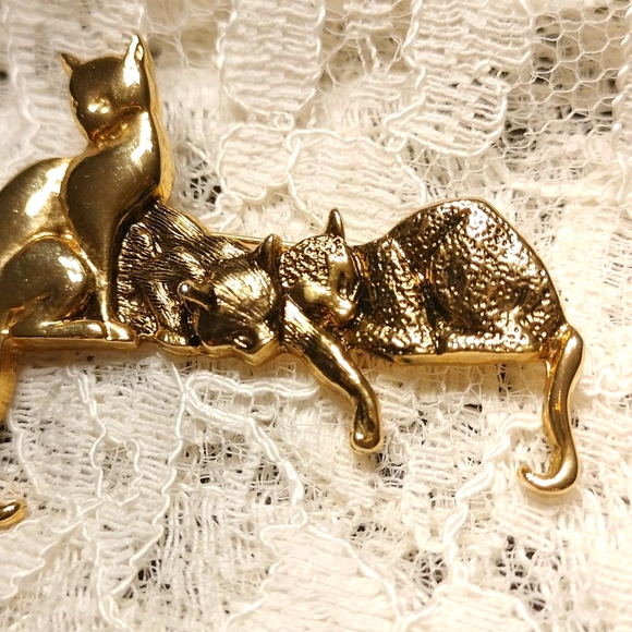 ⚜️ Vintage Triple Cat Pin - MFA - Picture 3 of 10
